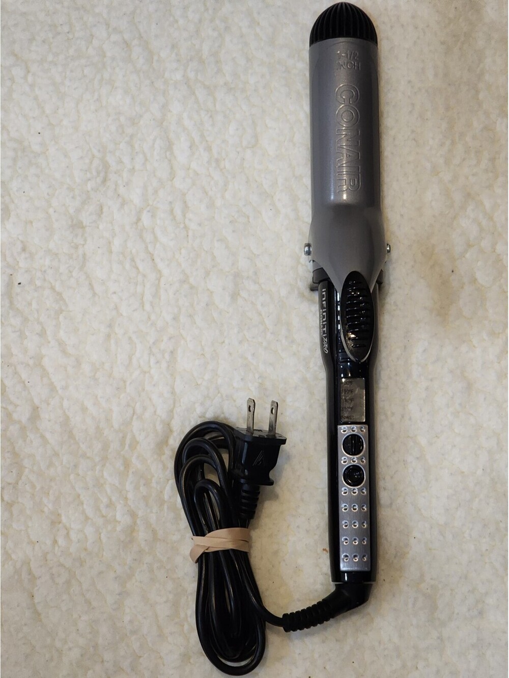 Infiniti Pro by Conair Nano Tourmaline Ceramic 1-1/2-Inch Curling Iron M CD109BP